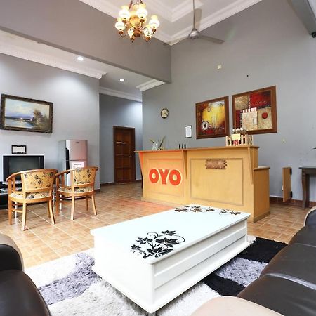 Oyo 89523 Villa Sri Mayang Kuala Terengganu Kültér fotó