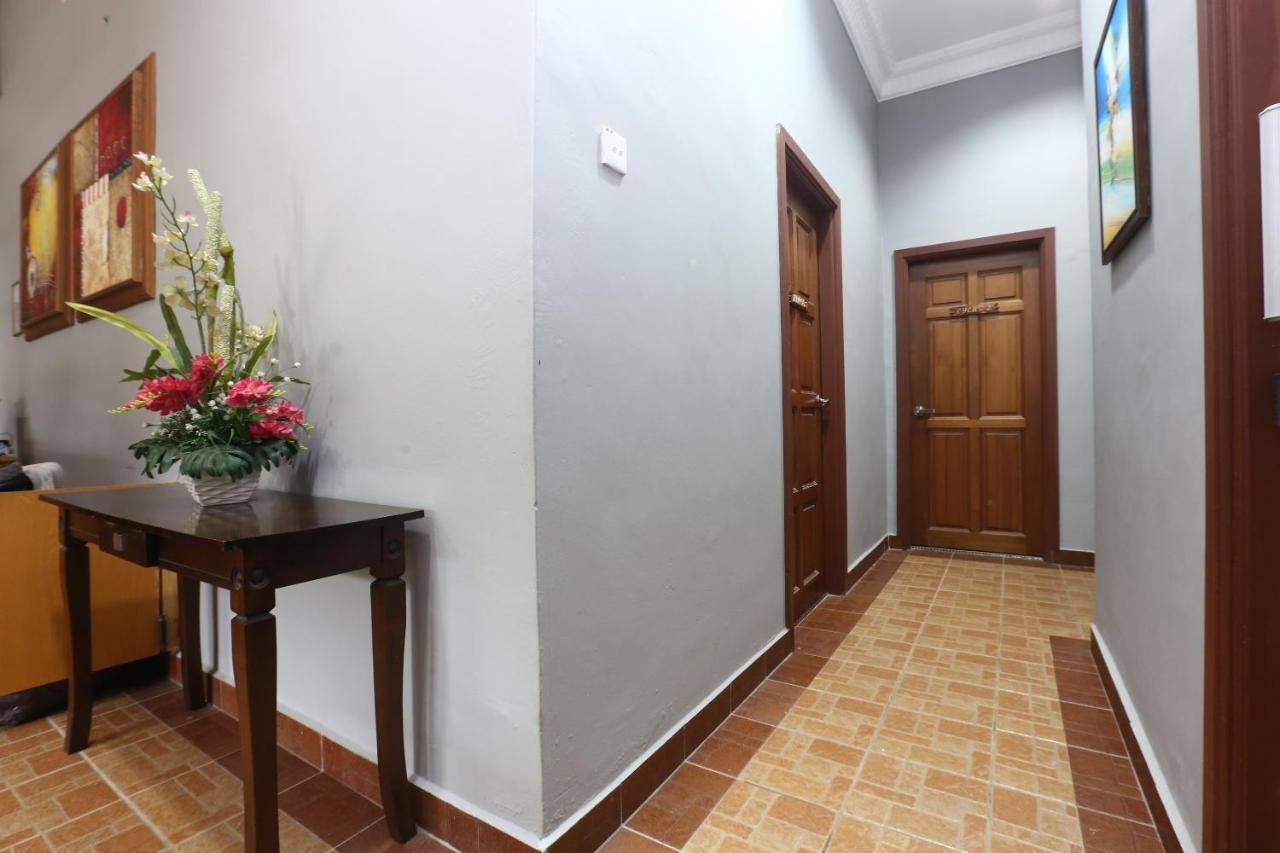 Oyo 89523 Villa Sri Mayang Kuala Terengganu Kültér fotó